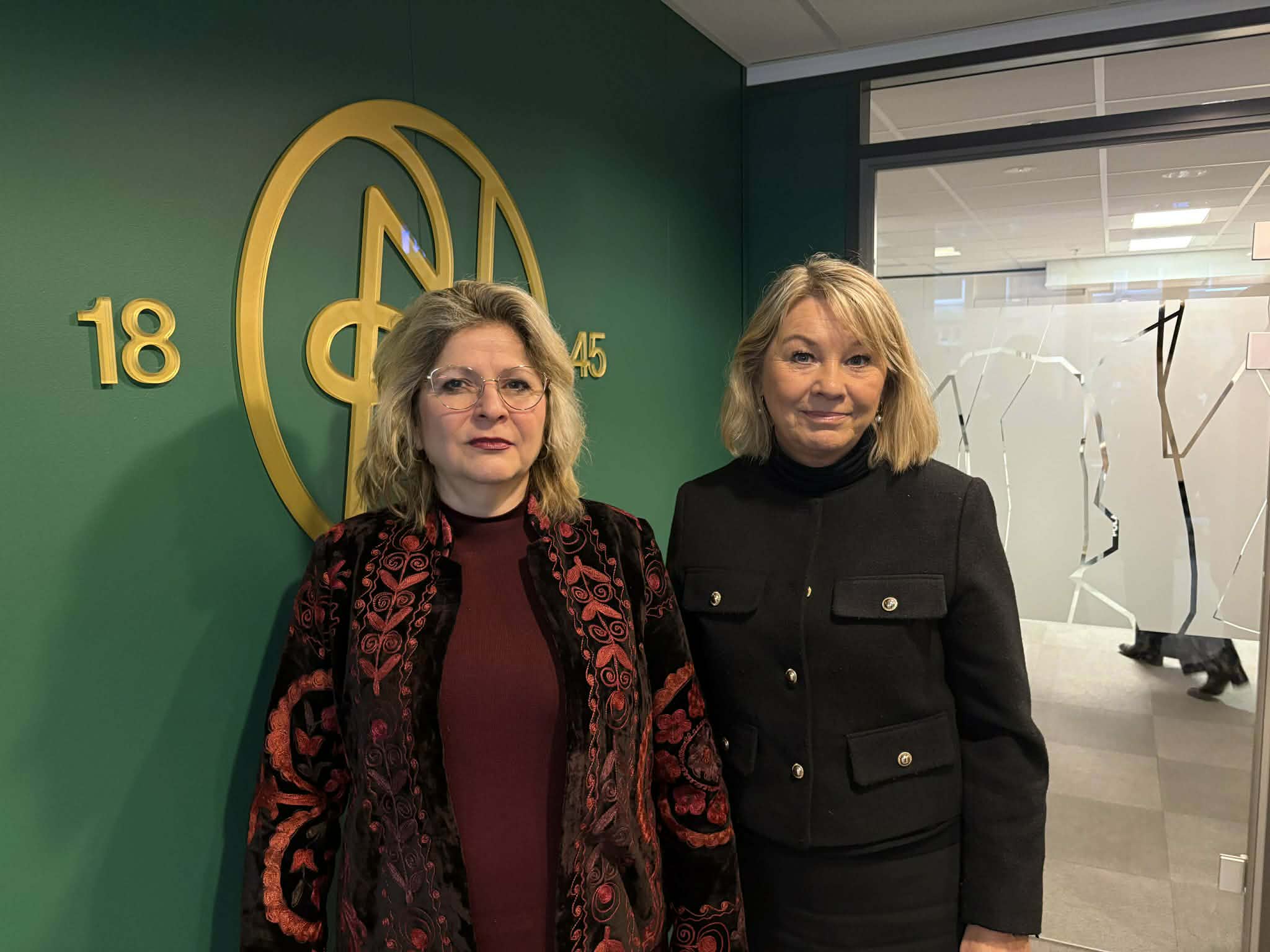 Среща на посланик Иванова с председателката на Търговската камара на град Берген